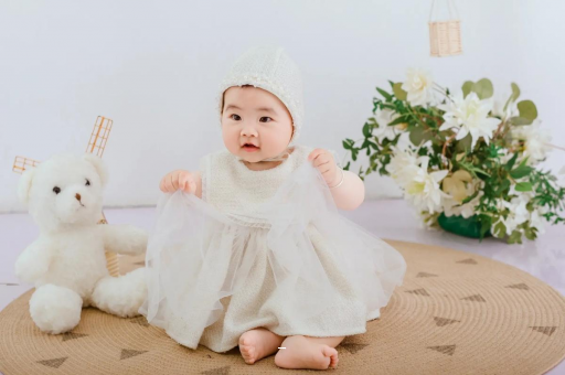 莘县宝宝几个月抬头